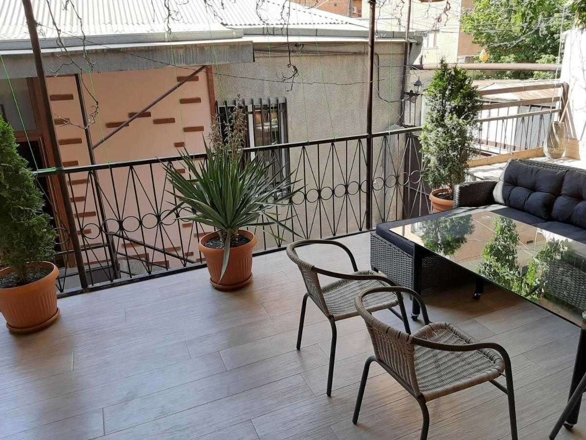 Shara Talyan Guest House & Tours Erywań Zewnętrze zdjęcie